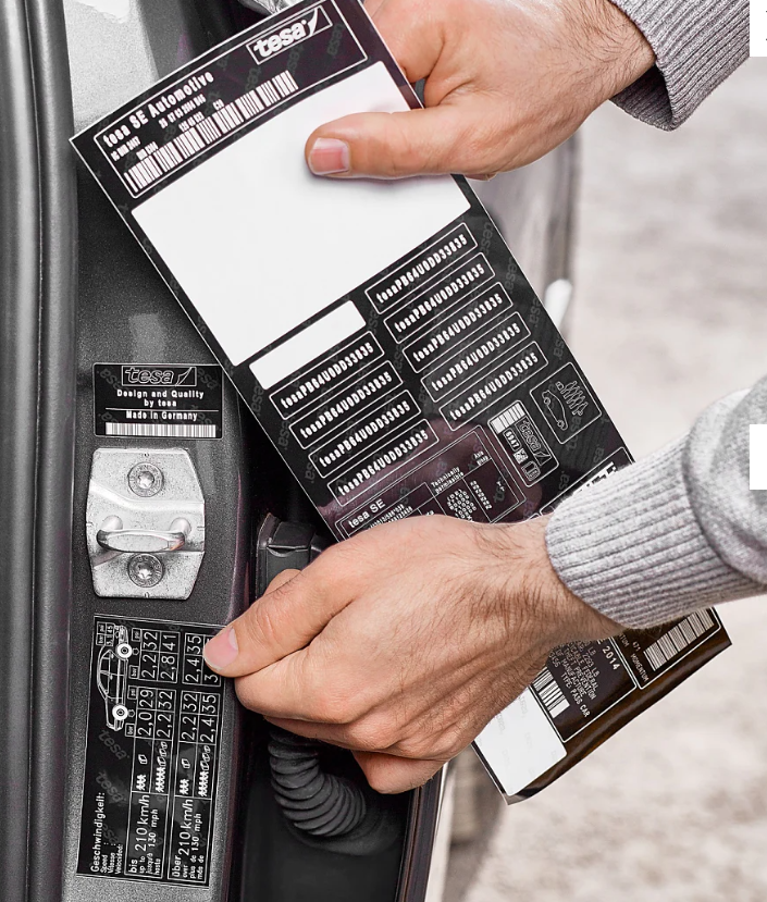  二維碼標(biāo)簽如何實(shí)現(xiàn)高速模切？| 卷對(duì)卷激光模切一體機(jī)解決方案